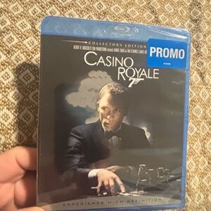 Casino Royale Blu-ray Collector's Edition promo . New factory sealed